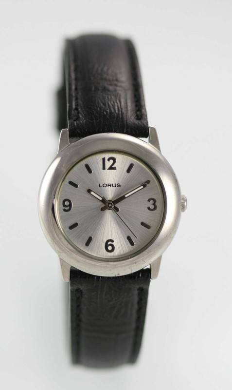 lorus water resistant quartz